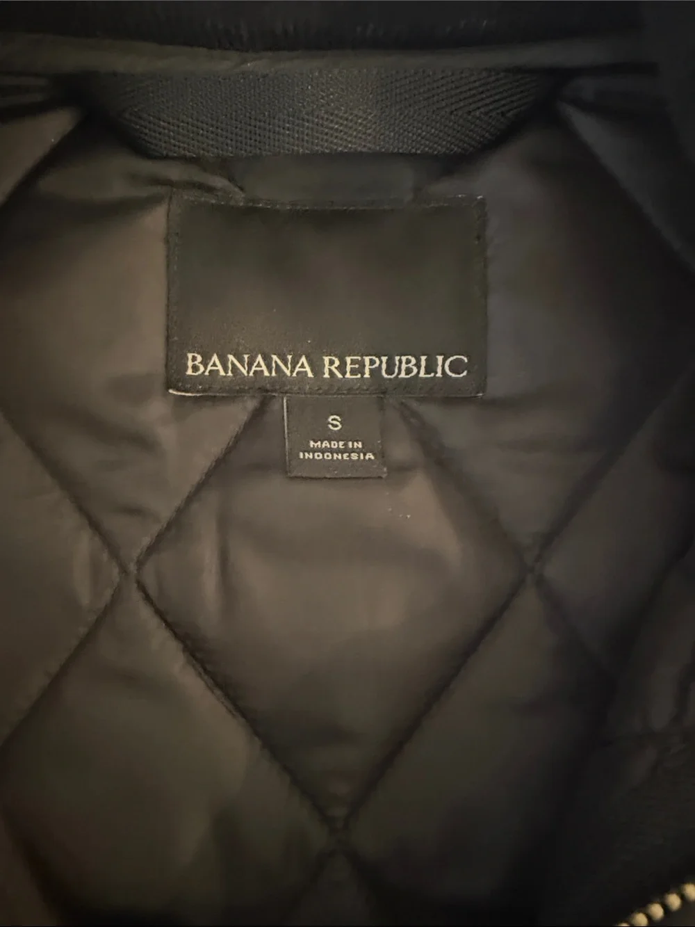 Banana Republic Quilted Snap-Front Vest - Black